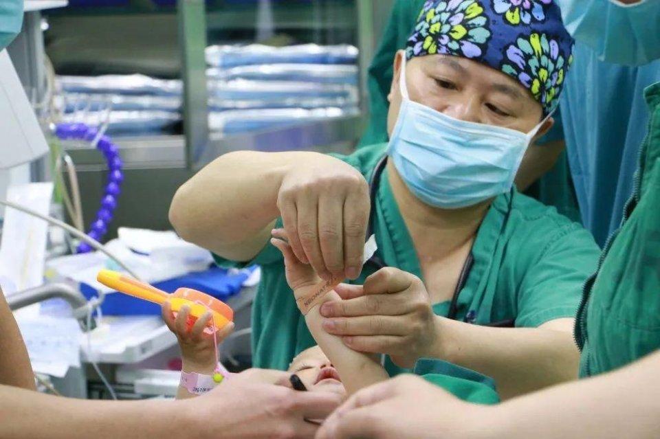 兴安盟妇婴监护型护送