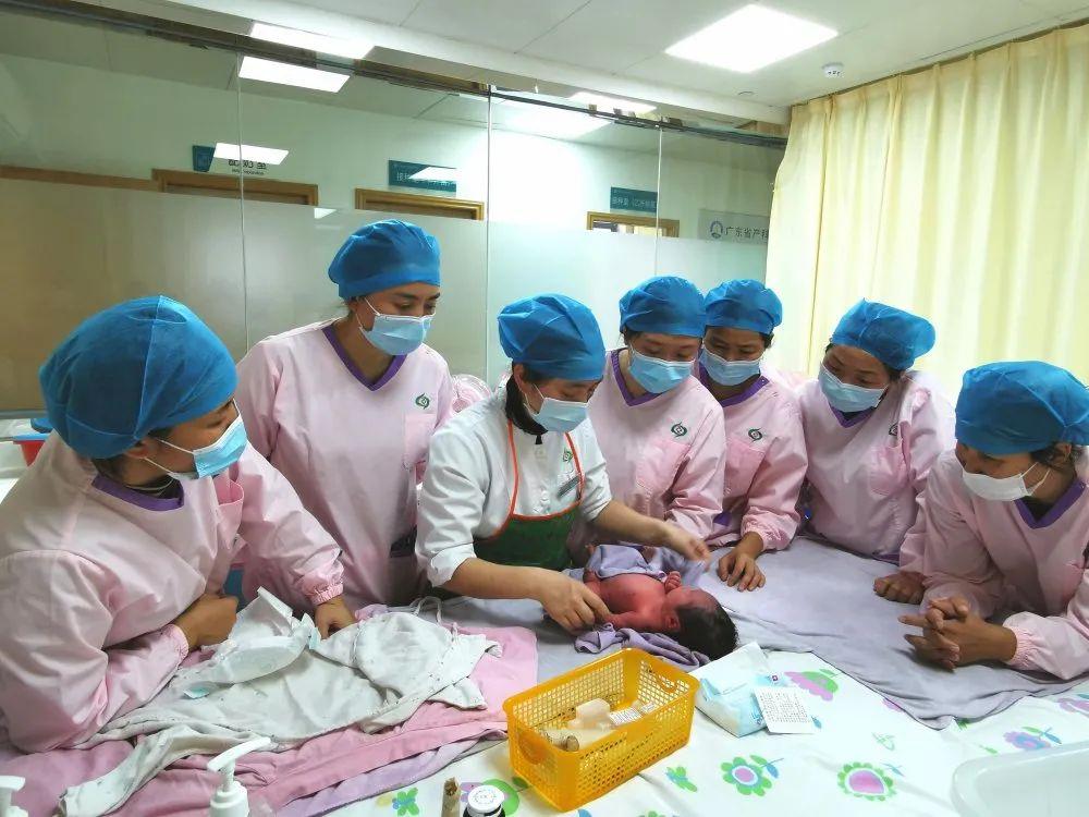 兴安盟妇婴监护型护送